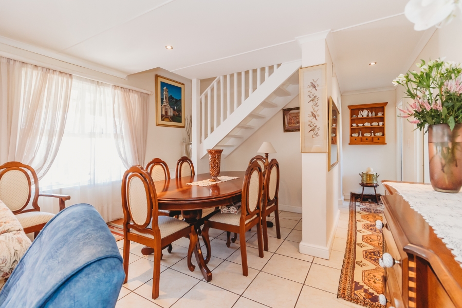 3 Bedroom Property for Sale in Kerriwood Hill Western Cape